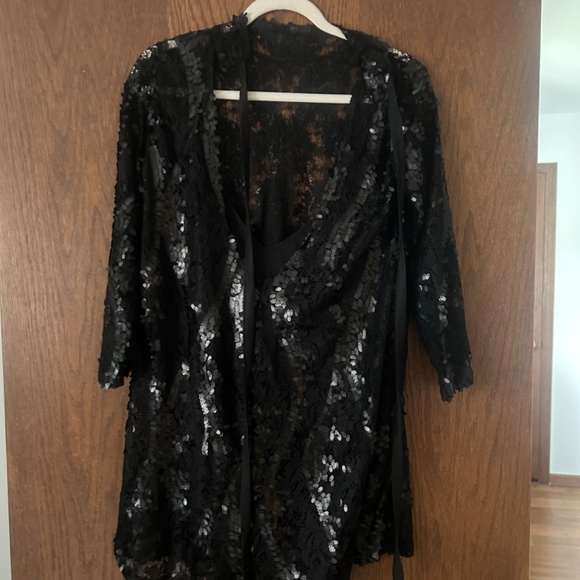 Black sequin dress - Picture 3 of 5